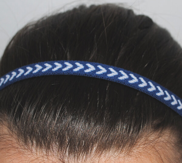 Bandeau cheveux bleu marine chevron blanc