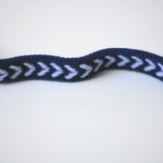 Bandeau cheveux bleu marine chevron blanc